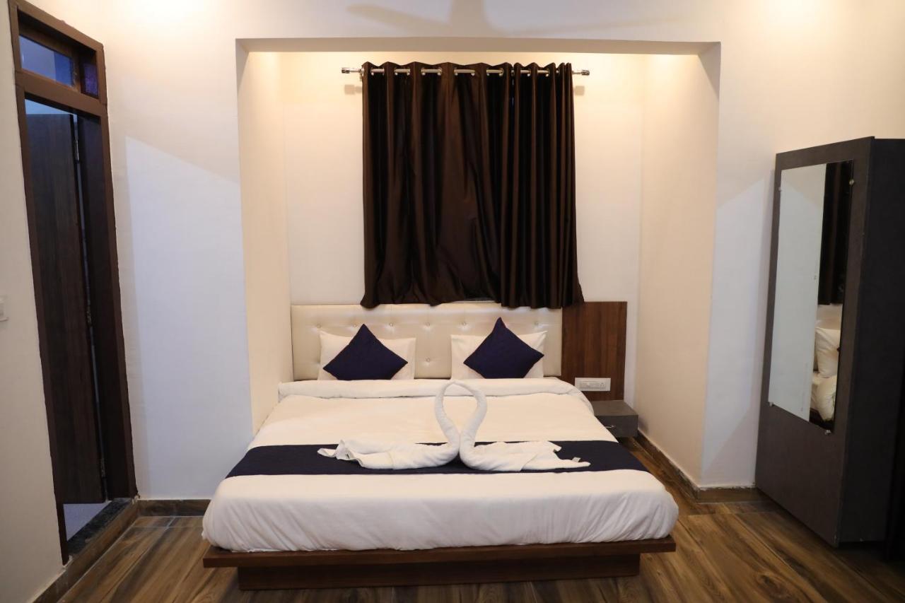 วินเทอร์ เมาน์เทน รีสอร์ต Hotel พุชการ์ ภายนอก รูปภาพ