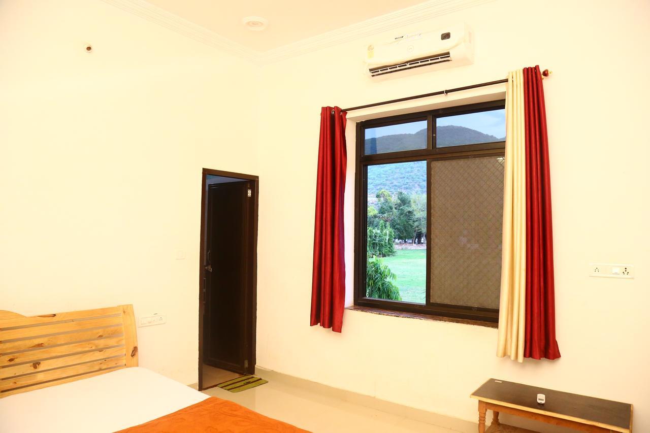 วินเทอร์ เมาน์เทน รีสอร์ต Hotel พุชการ์ ภายนอก รูปภาพ